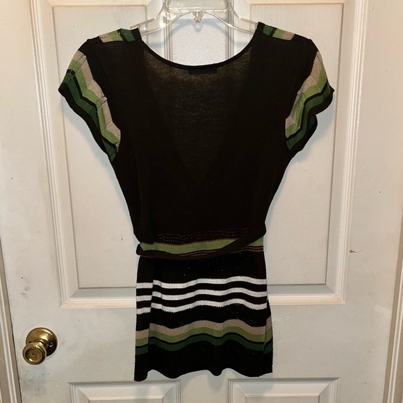 COOL ATTITUDE Women’s Short Sleeve Lightweight Sweater Top. Sz S (Bust 32”). - Picture 2 of 3